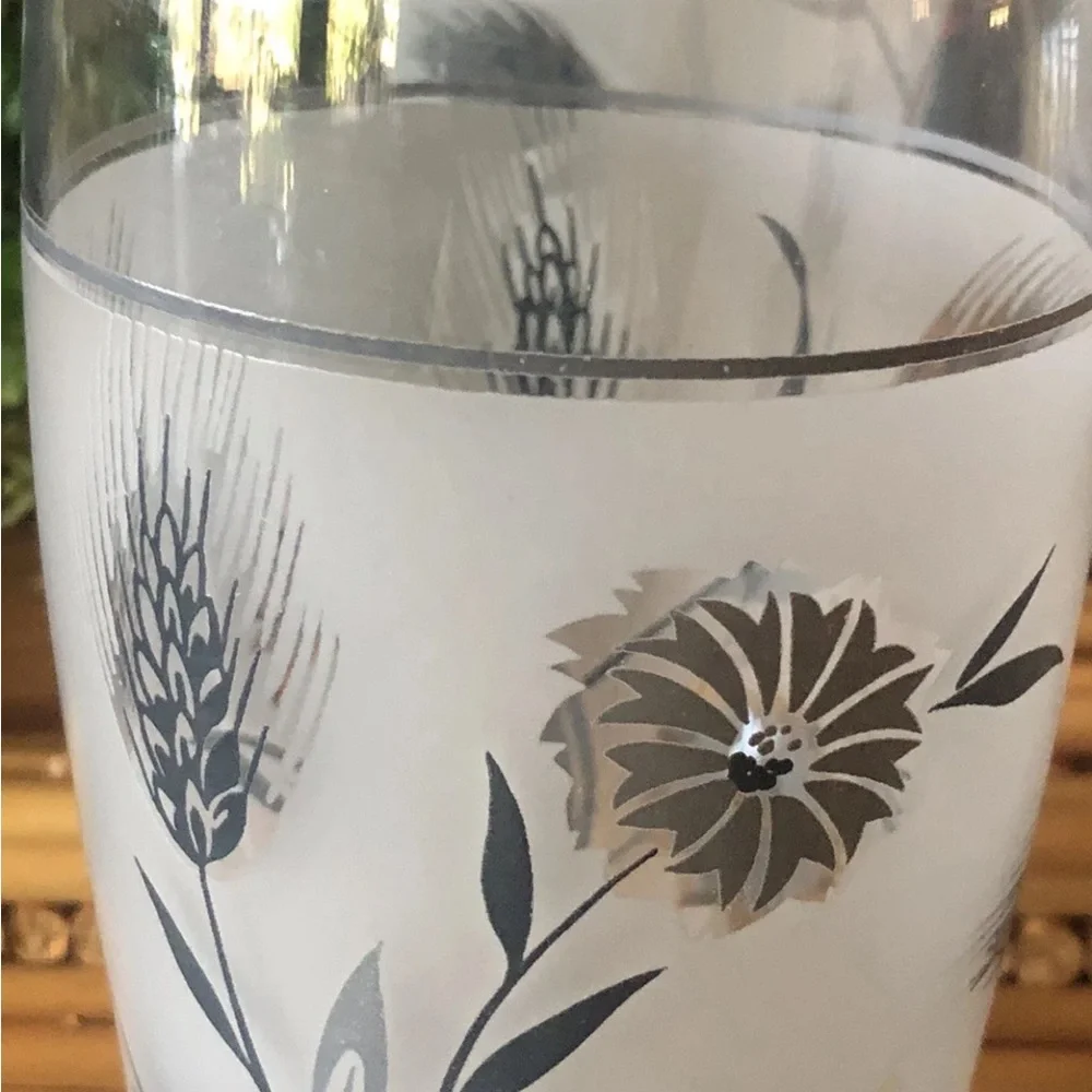 4 Vintage Libbey Frosted Silver Wheat Glasses 5” Tumblers Excellent Condition.‎